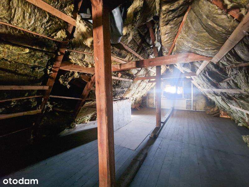 Ładna działka w centrum, a dom w gratisie!-11