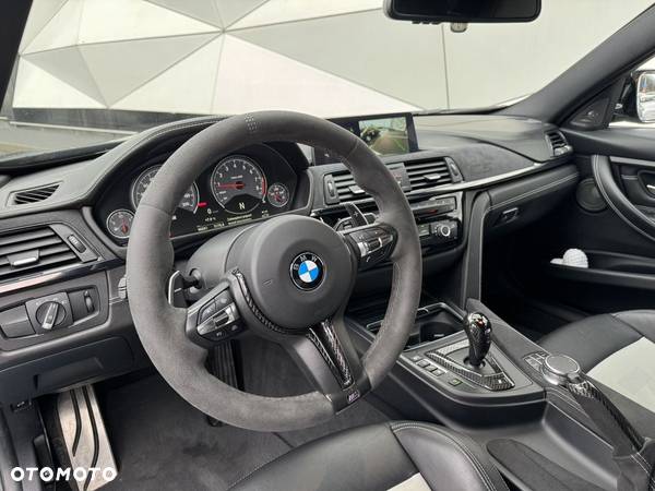 BMW M3 CS DKG - 18