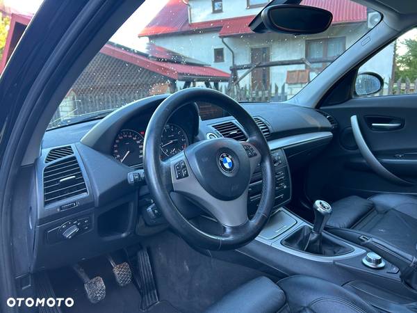 BMW Seria 1 120i - 20