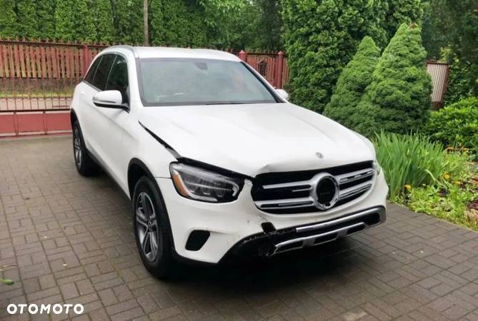 Mercedes-Benz GLC 300 4Matic 9G-TRONIC - 26