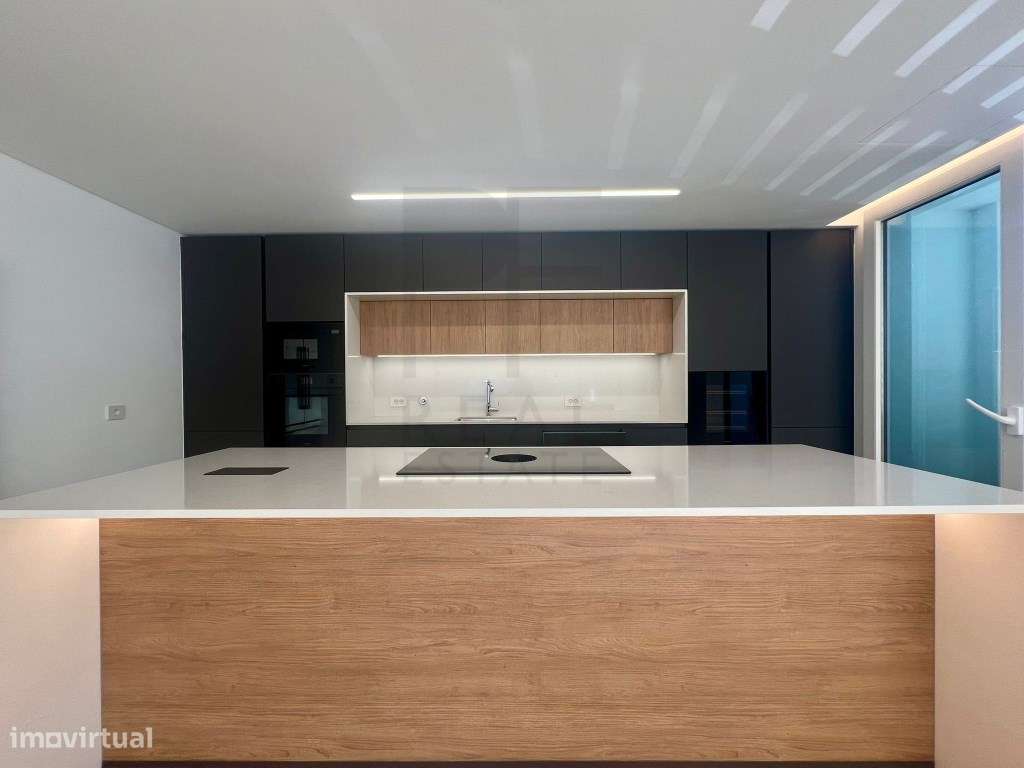 T3 em Suites - 1º Andar com elevador - PAREDE - Grande imagem: 4/14