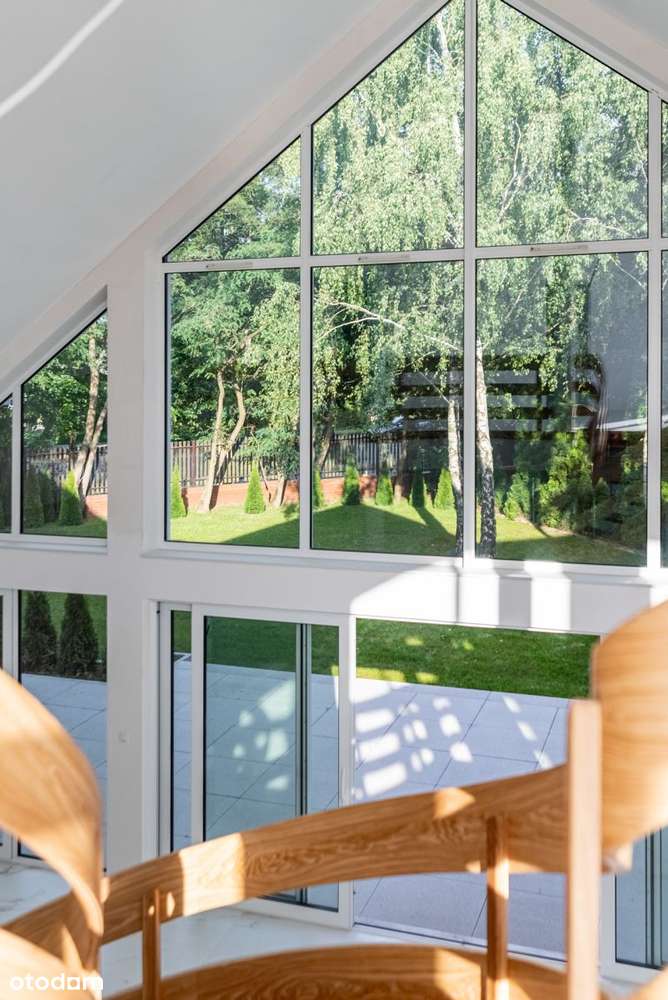 Wyjątkowy dom na sprzedaż na Rogach-10