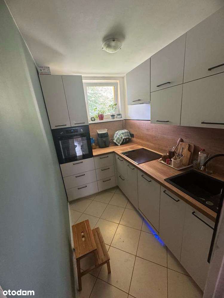 M5 gotowe do wprowadzenia 1 piętro niski blok 3 balkony-0