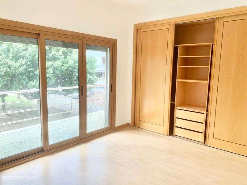 Magnífico Apartamento T3 renovado em Colinas do Cruzeiro, Odivelas. - Grande imagem: 4/12