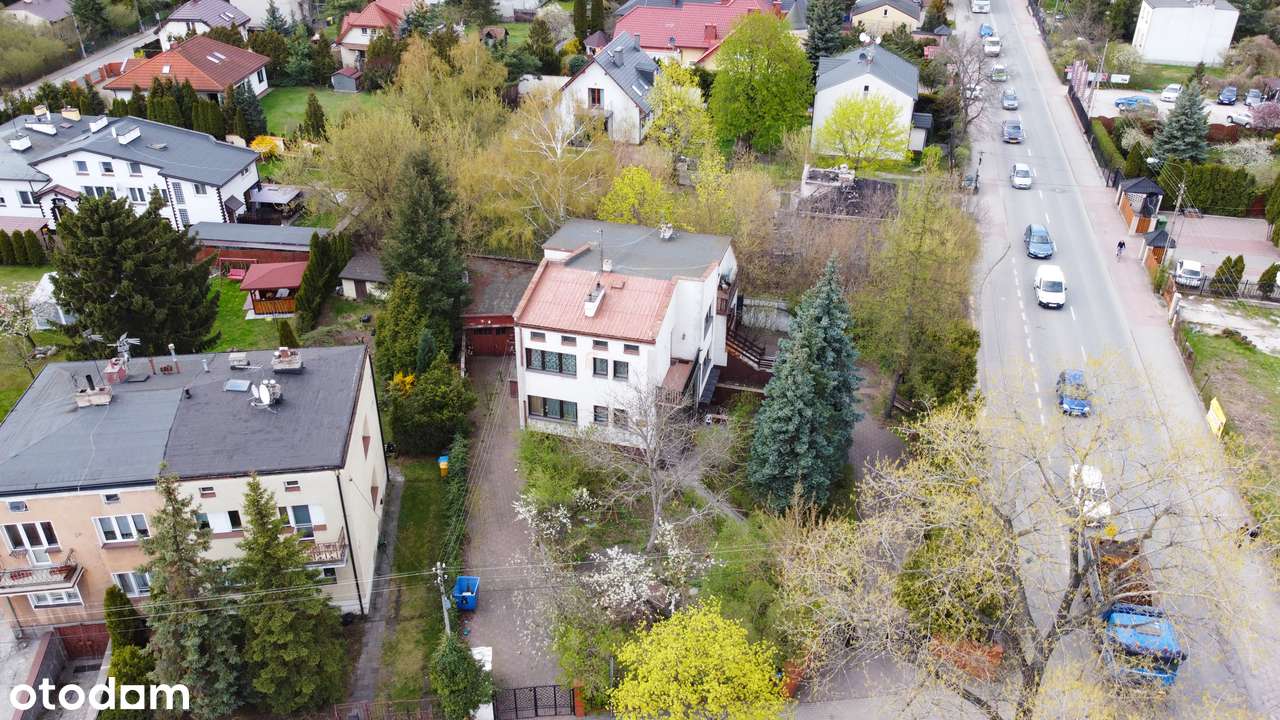 Przestronny dom z garażem i ogrodem w mieście - Pełny obrazek: 2/20