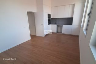 Apartamento T3 dúplex  na zona de Francos