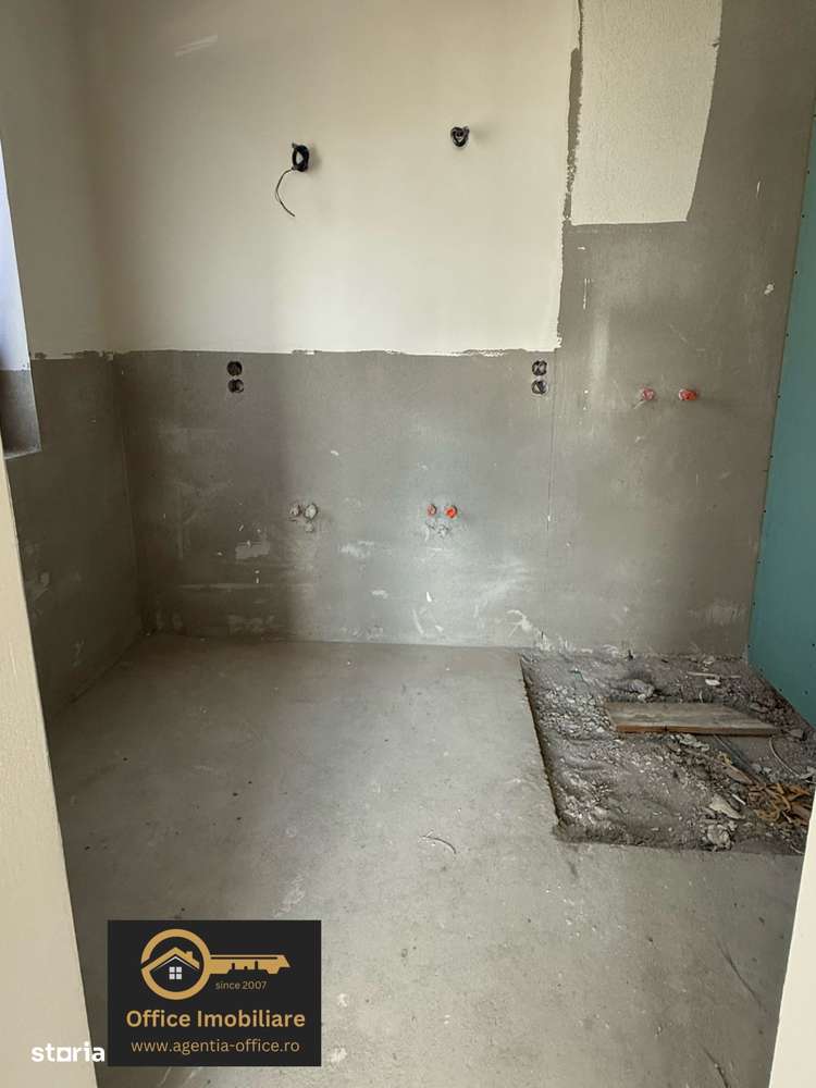 Dumbravei Casa de Vanzare la stadiul Semifinisat cu 5 ari teren - Imagine principală: 5/10