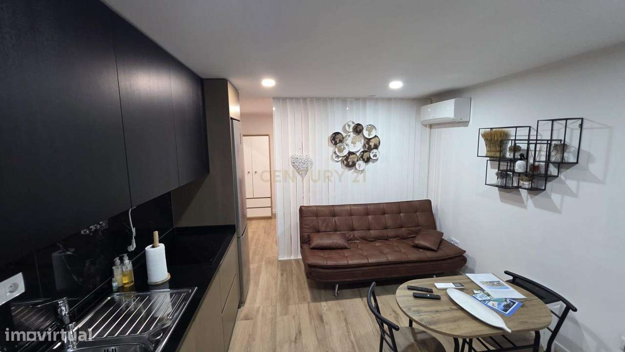 Apartamento Renovado de 2 Quartos em Setúbal - Grande imagem: 4/27