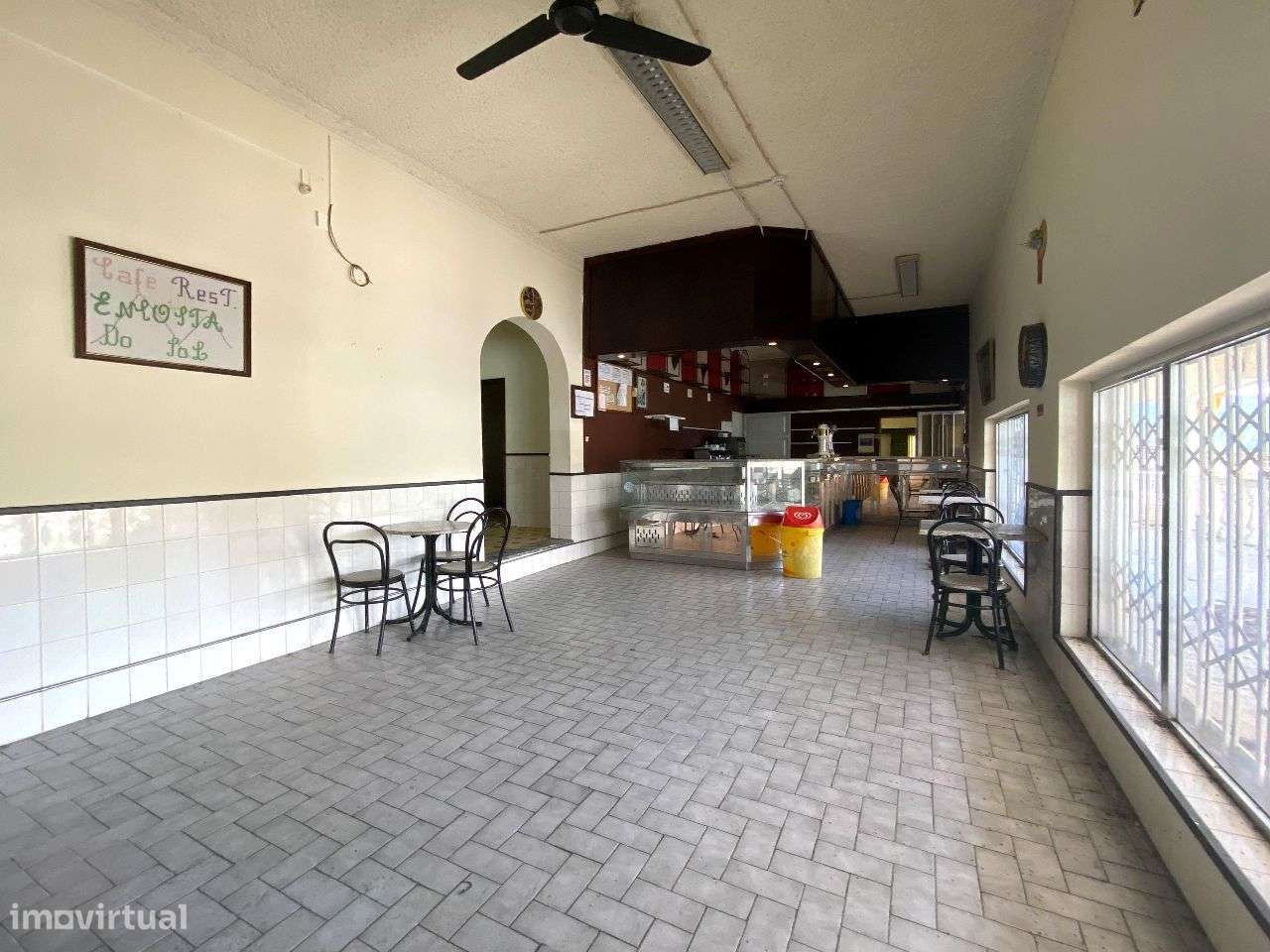 Prédio - Grande imagem: 4/25