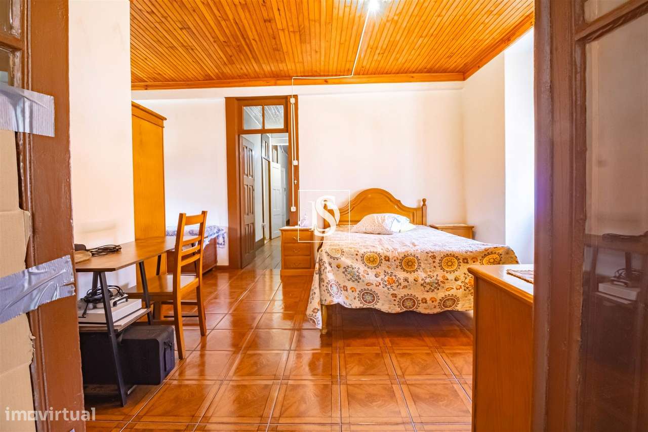 Moradia para Restaurar T4 Venda em Poiares e Canelas,Peso da Régua-14