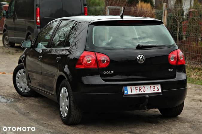 Volkswagen Golf V 1.9 TDI Comfortline - 11