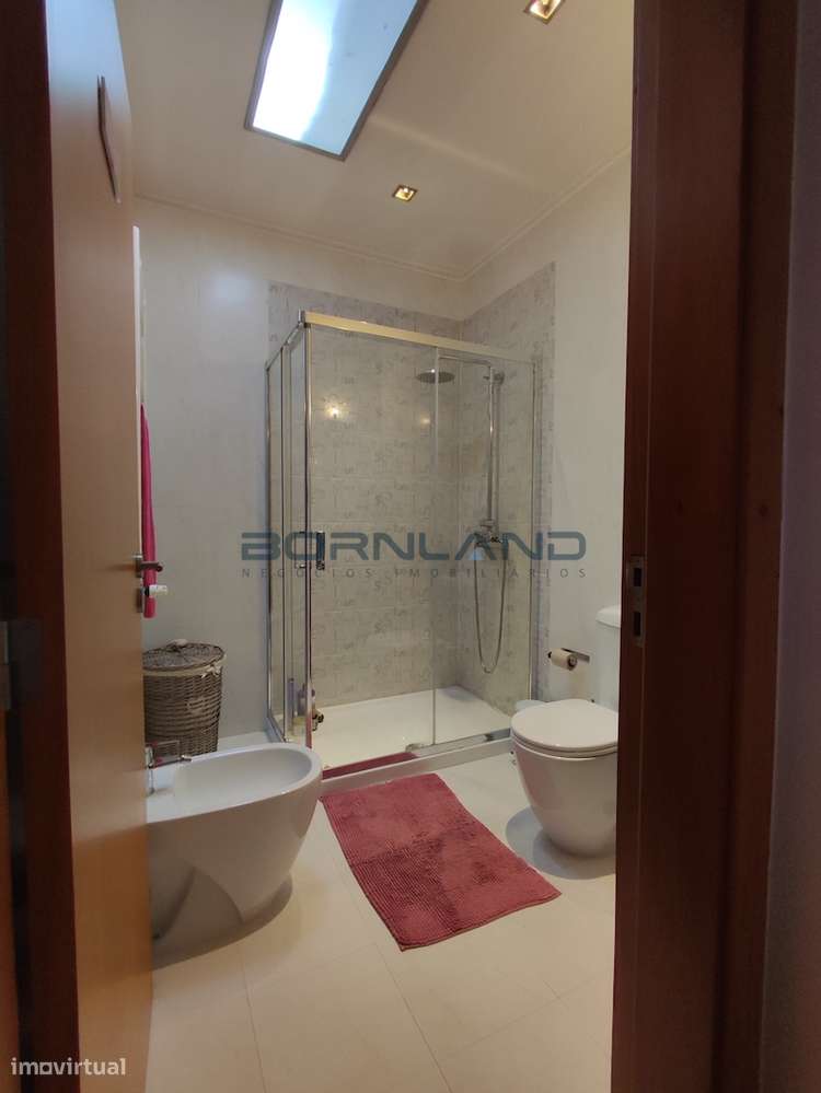 Moradia em Banda T3 + Escritório-24