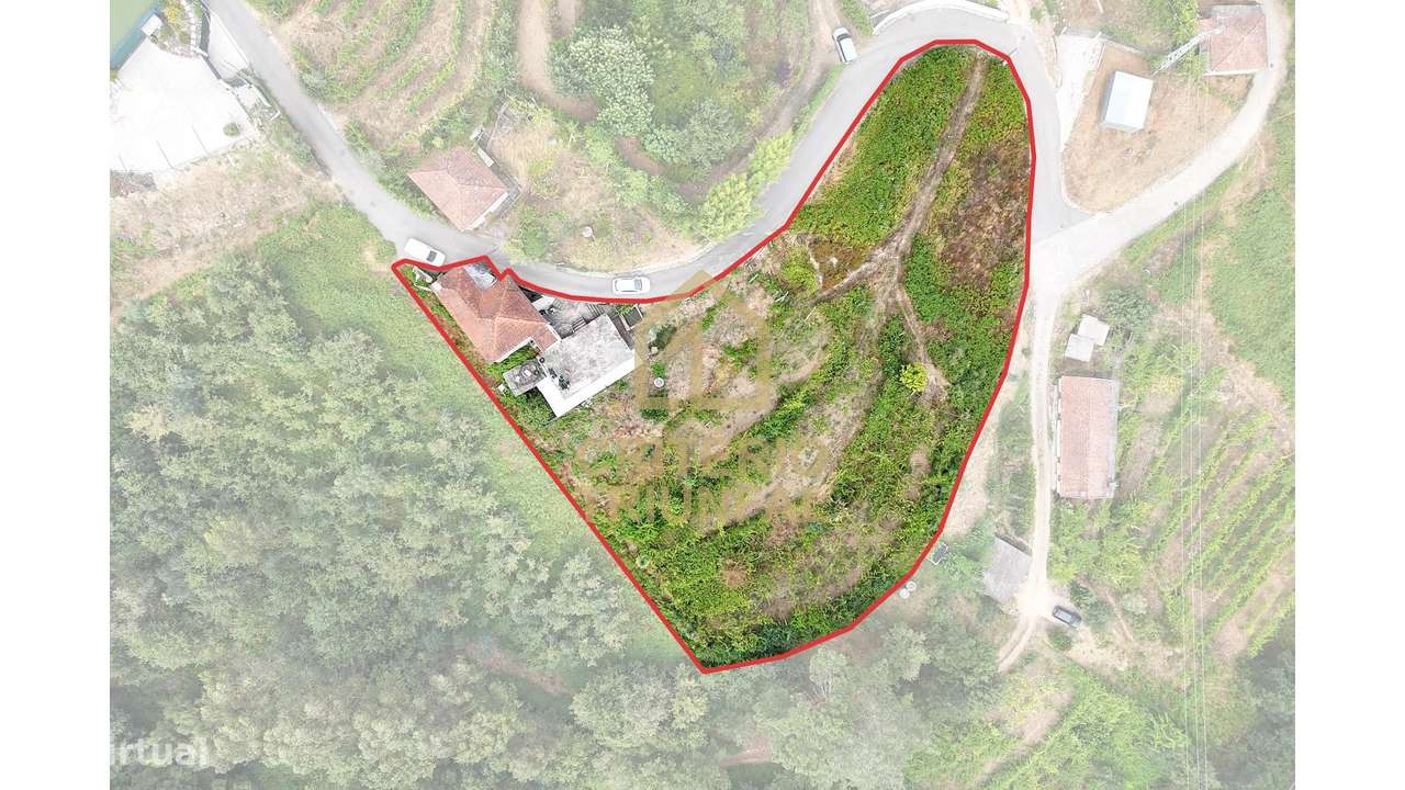 Moradia Isolada T2+1 em Freixo de Cima - Grande imagem: 2/37