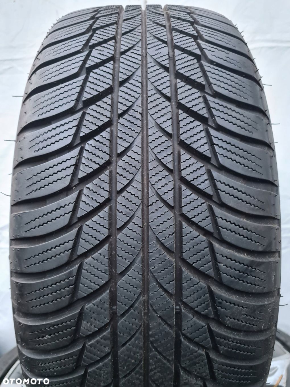 225/50/17 225/50r17 Bridgestone Blizzak LM001 rft - 1