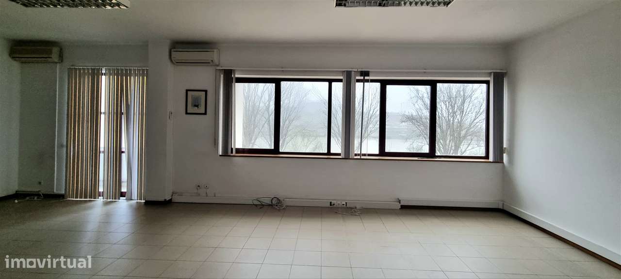 Escritório - Baixa - Coimbra/Venda - Grande imagem: 3/10