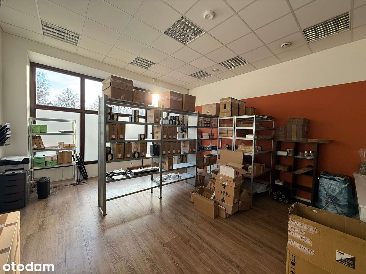 Lokal usługowy 110 m² na Placu Wolności–świetna ekspozycja, 2 witryny - Pełny obrazek: 4/8