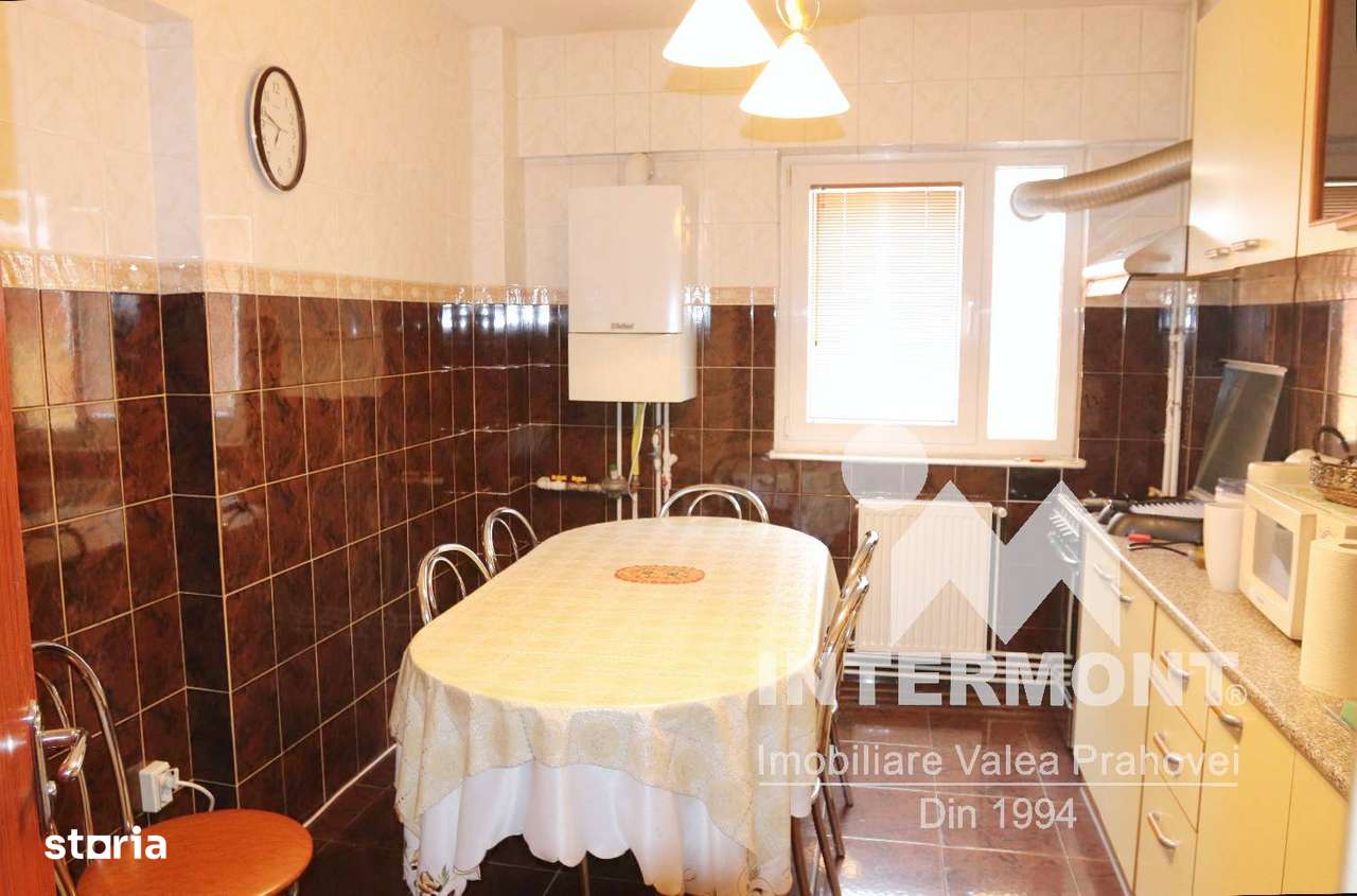Apartament 3 camere - Etaj 1 - 2 băi - Centrală - Mobilat-3