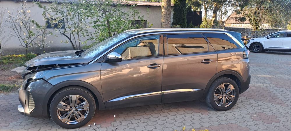 Peugeot 5008 II BlueHDi 130 EAT8 Allure 2021