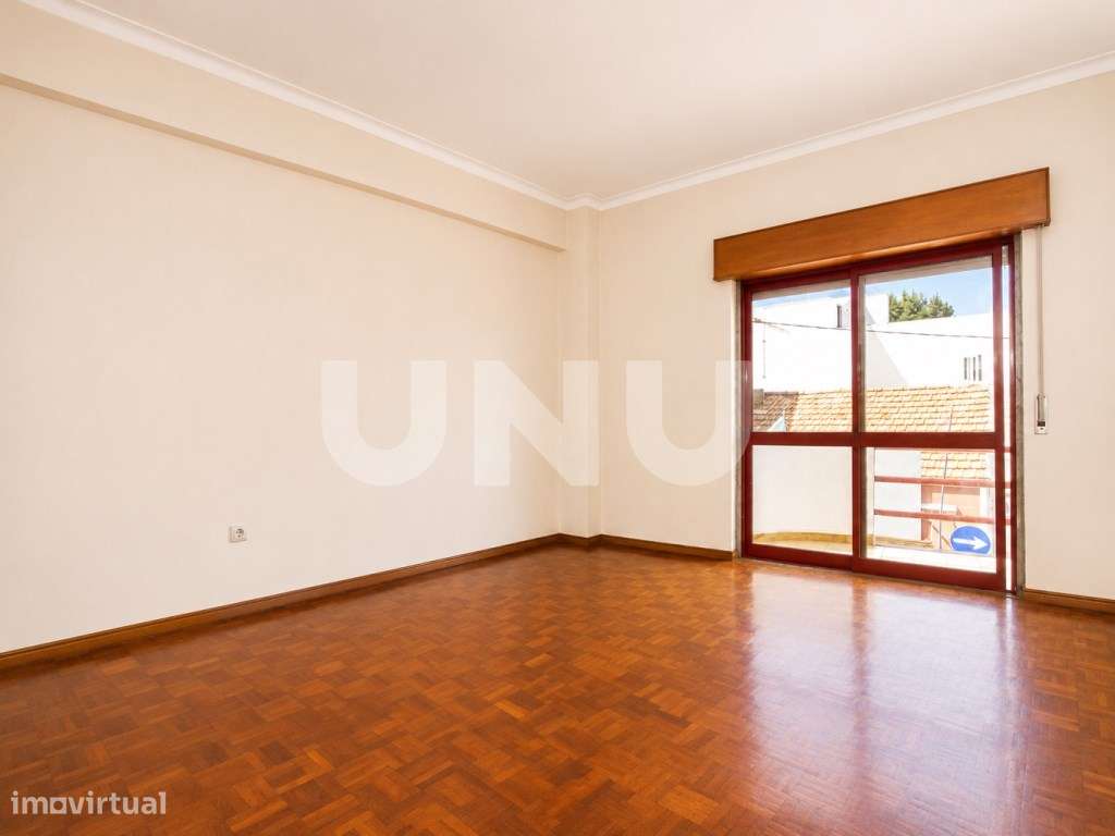 Apartamento T3, com terraço e lugar de estacionamento, no centro da...-16