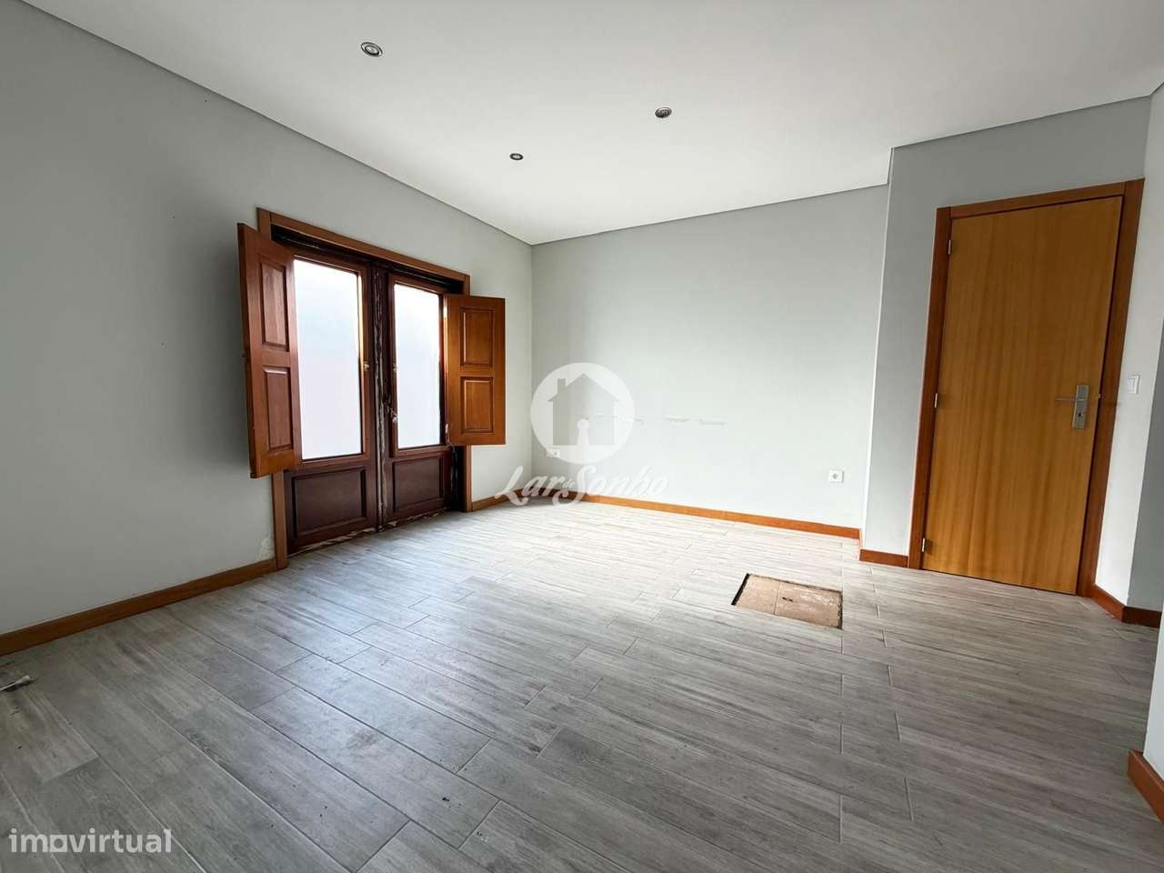 Moradia T2+T2  Remodelada em Azurara, Vila do Conde-0