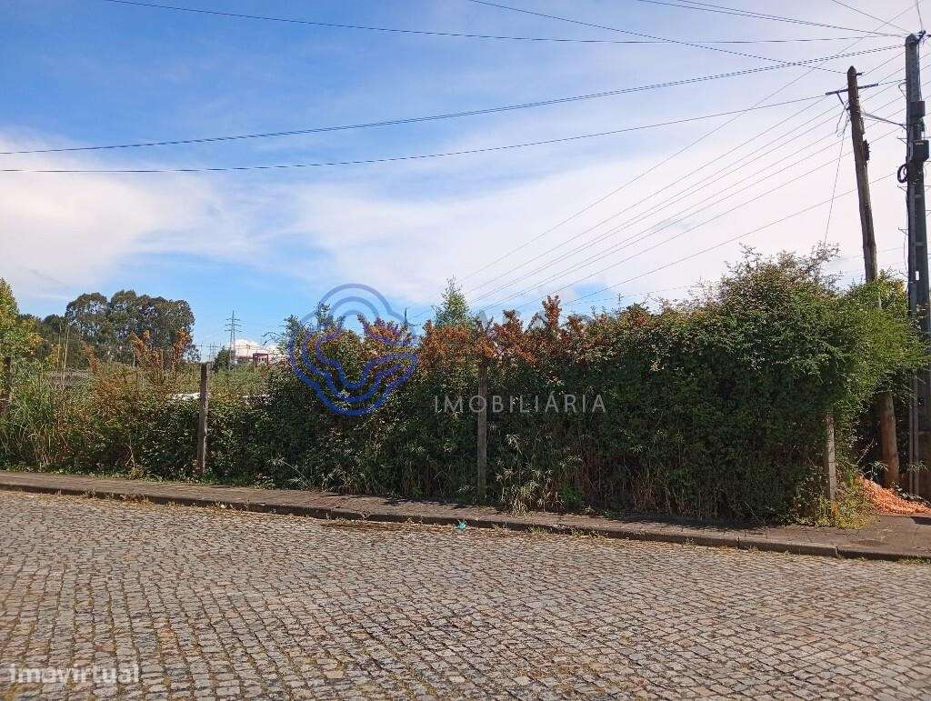 3 LOTES PARA MORADIAS  COM SUB/CAVE, CAVE, R/C E 1º ANDAR - Grande imagem: 4/14