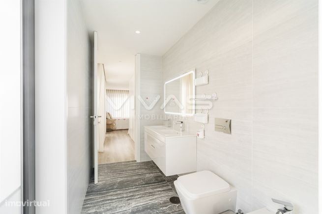 Apartamento T3 no centro de Vila Verde-26