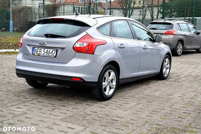 Ford Focus 1.6 Edition - 5