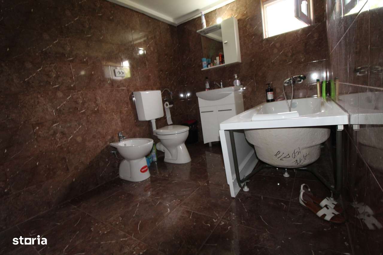 Casă Comuna Telești-6