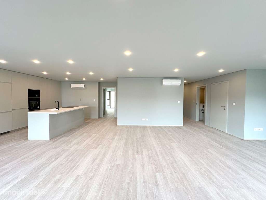 Apartamento T3 Duplex com 2 garagens em palacete renovado em Lisboa - Grande imagem: 5/48