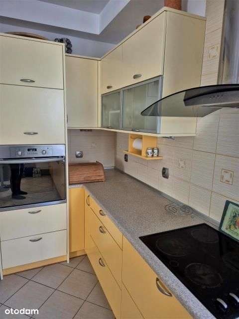 Komorów dwa domy blisko Wkd-6