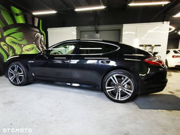 Porsche Panamera 4S PDK - 4