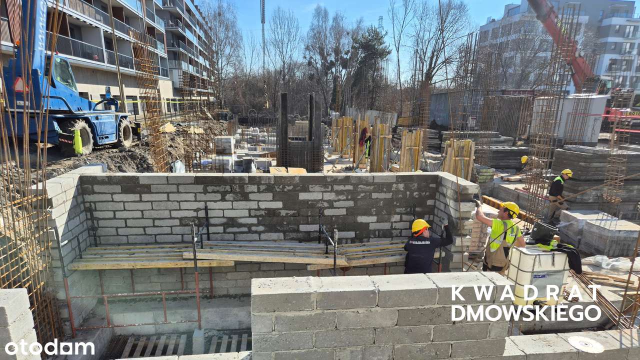 Kwadrat Dmowskiego - ul. R. Dmowskiego 103-14