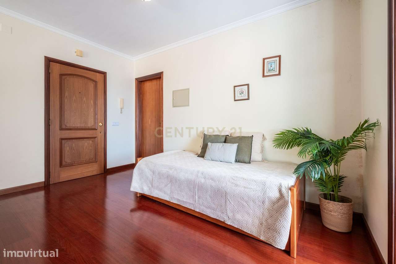 Apartamento T1 no Funchal - Grande imagem: 5/28