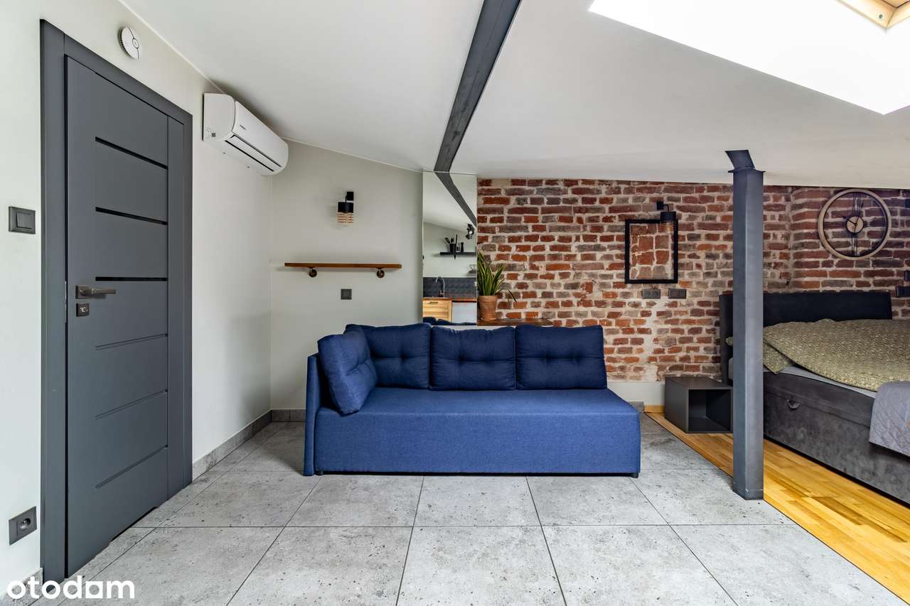 Klimatyczna kawalerka na poddaszu - Pełny obrazek: 4/12