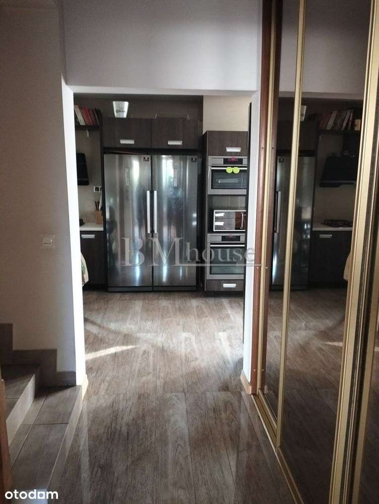 Dom z garażem, 6 pokoi i poddasze-9