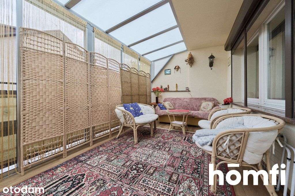 Duży, narożny dom w cichej okolicy - Pełny obrazek: 4/20