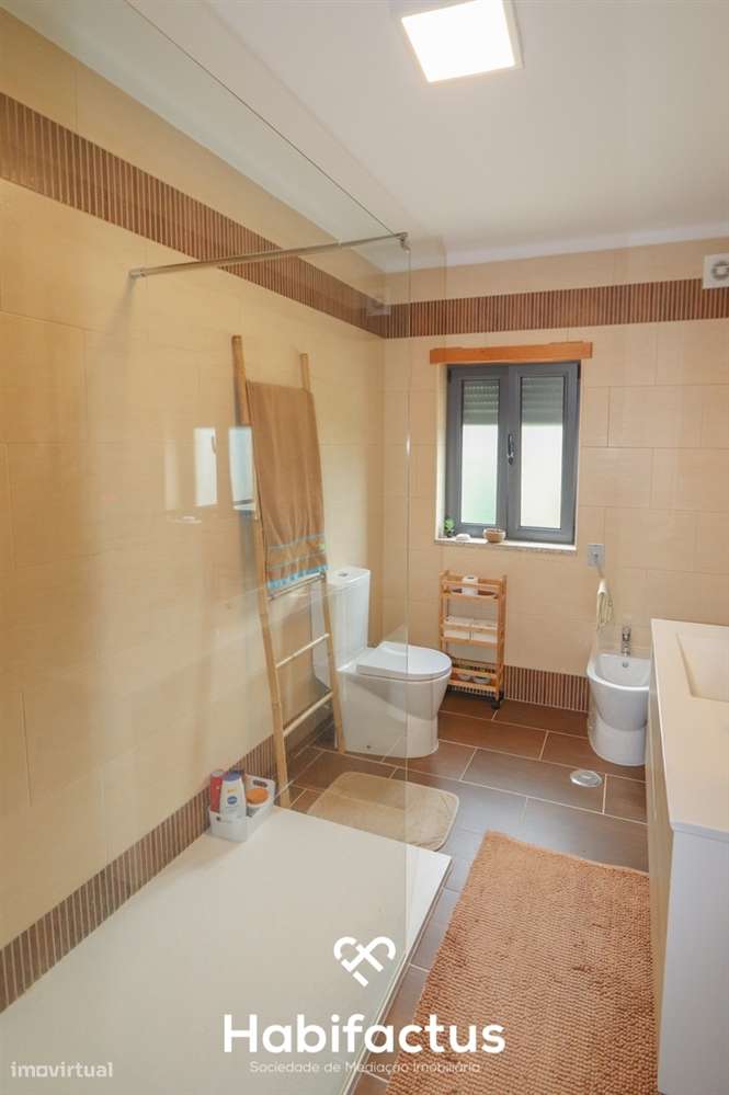 Moradia V4 Isolada com Jardim e Vista Panorâmica – Em Couto de Cima- V-16