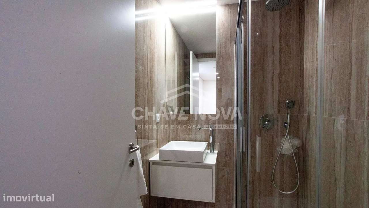 Apartamento T3 Novo em Madalena – Exclusividade e Conforto-11