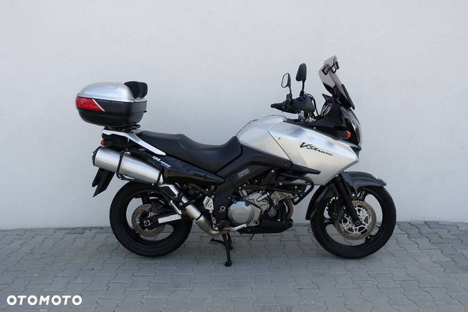 Suzuki V-STROM - 1