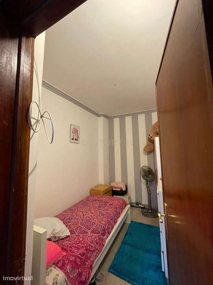 Apartamento T1 ( + 1) em Queluz com vista Panorâmica-14