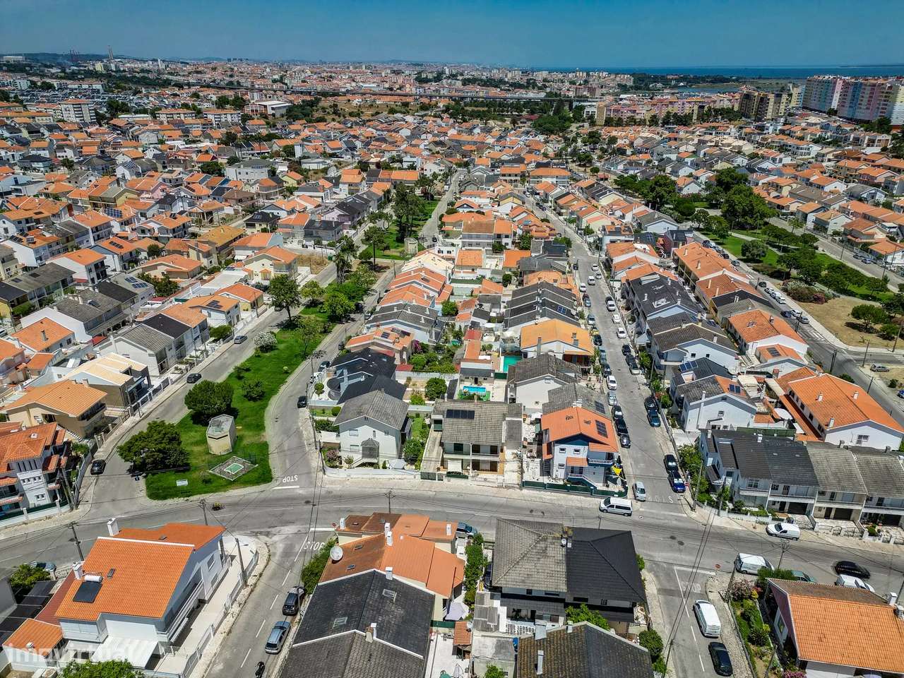 Excelente Moradia T3+1 em Vale de Milhaços, Seixal-45