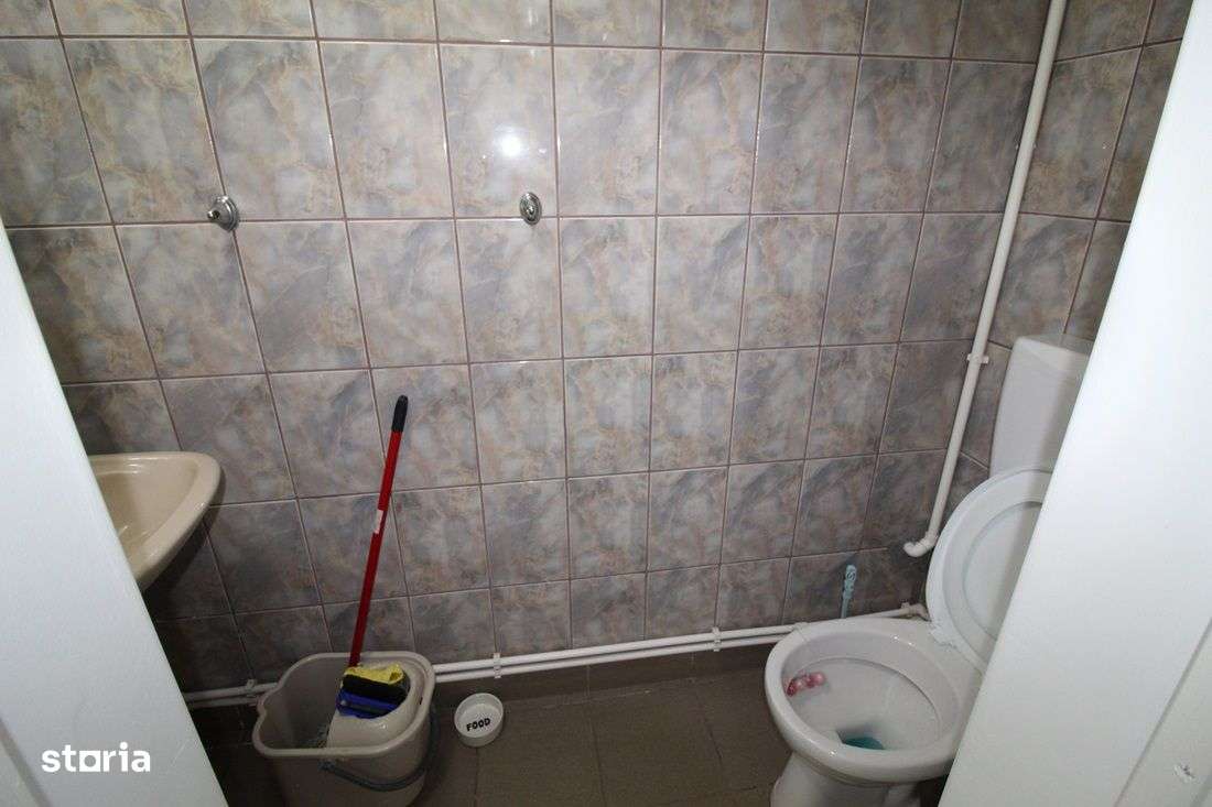 Vând spațiu comercial în Hunedoara, Central-Union, 52,5mp - Imagine principală: 5/9