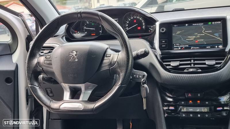 Peugeot 208 1.6 BlueHDi Allure - 12