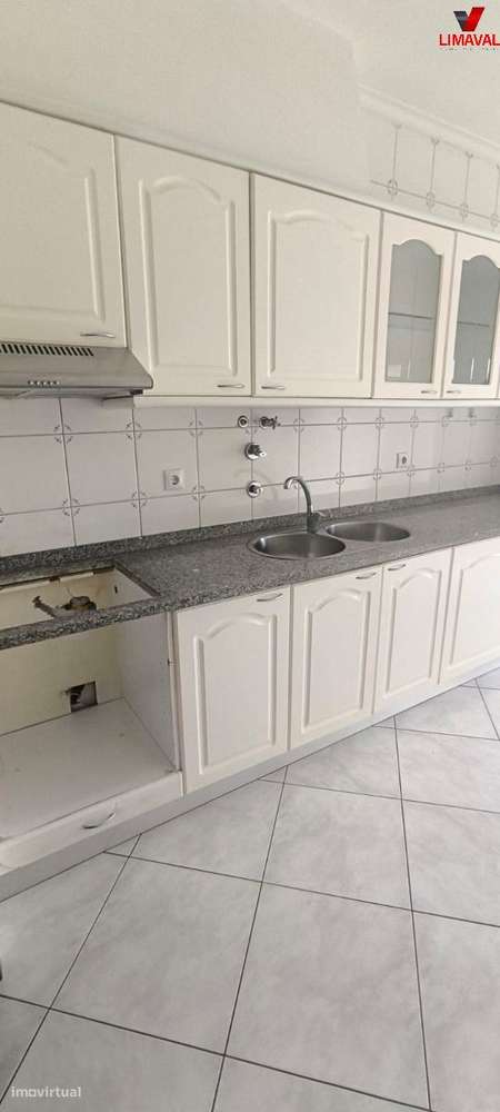 Apartamento, como novo, para arrendamento, Braga - Nogueiró e Tenões - Grande imagem: 2/12