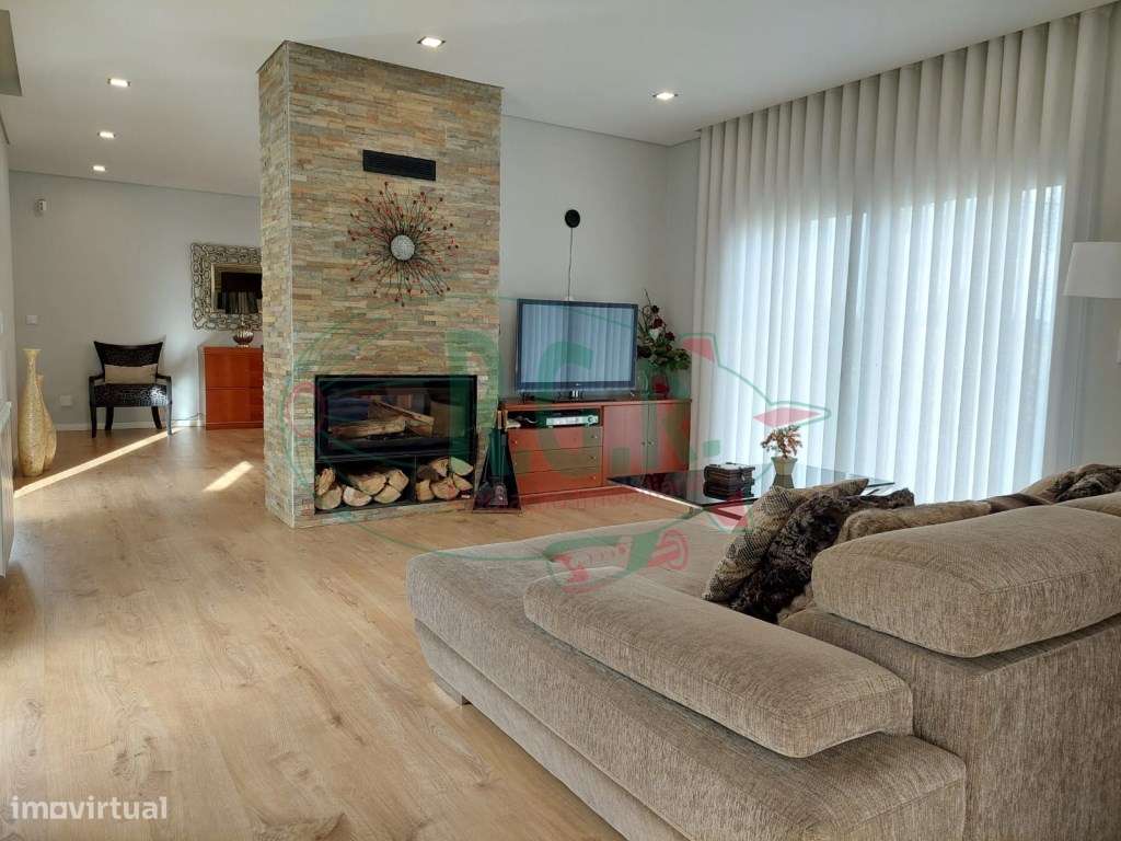 Moradia T3+1 Térrea | São Cosme | 10 min Porto-8