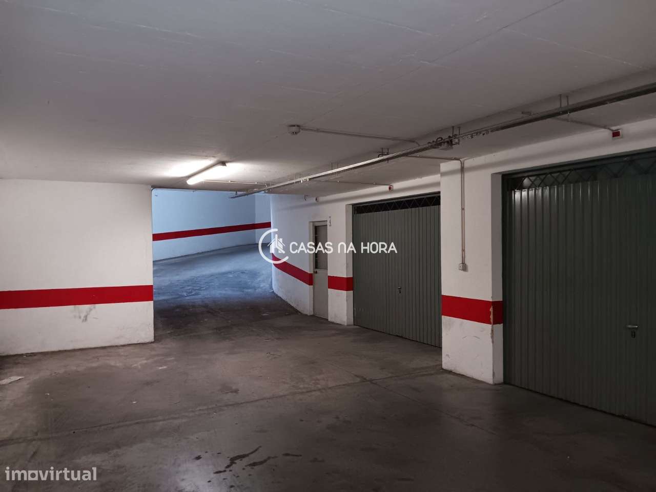 Garagem/armazém no centro de Carcavelos-12