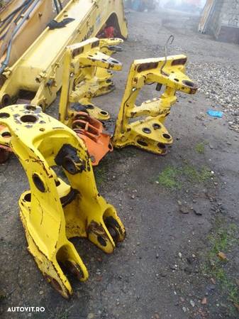 Conta fise  brat fata buldo Komatsu WB 93 ,R5 - 3