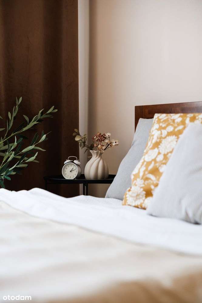 Z osobną kuchnią na zielonym osiedlu (do remontu)-13