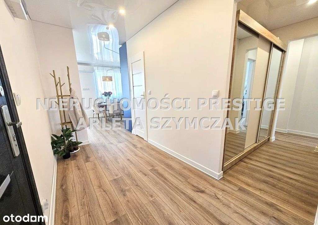 Nietypowy Układ Mieszkania, M-6 Ul. Miodowa-6