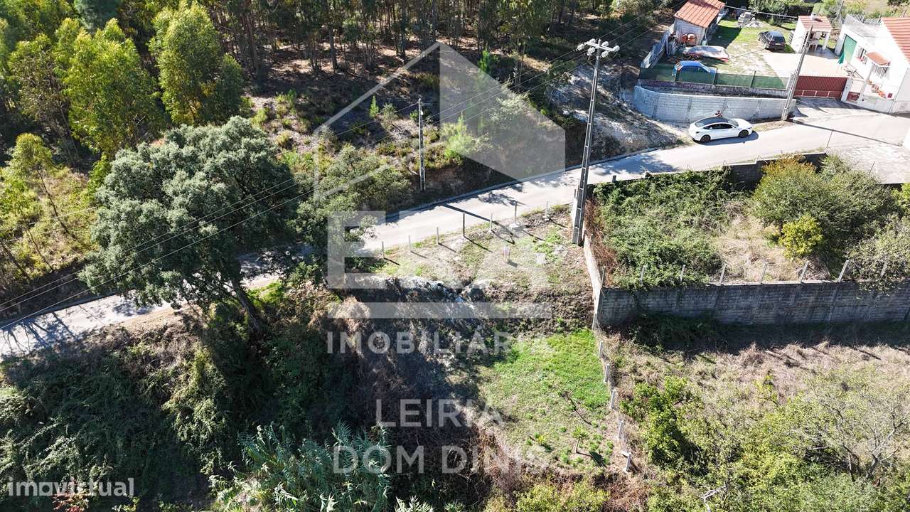 Terreno para construção com cerca de 900m²-5